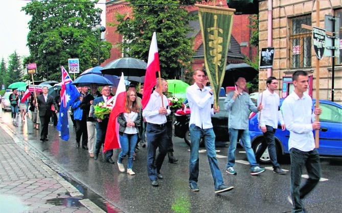 Nowy Sącz. Młodzież Wszechpolska zorganizowała Marsz wołyński w 75. rocznicę Krwawej Niedzieli