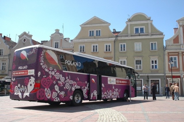 Takimi autokarami Sindbad woził piłkarzy i przedstawicieli UEFA podczas Euro 2012.