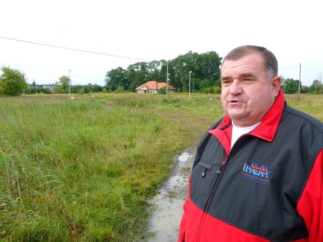 Przekonywałem kolegów radnych, by obniżyć ceny tych parceli, ale nikt nie chciał mnie słuchać - mówi Zbigniew Budzyński, były radny i mieszkaniec Żar.
