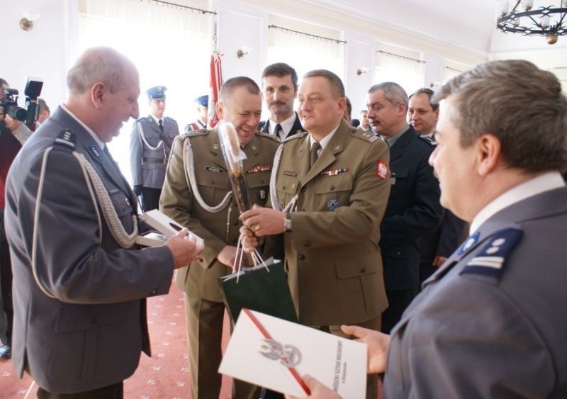 Dzisiaj o  godzinie 10:30, w Komendzie Wojewódzkiej Policji...