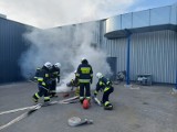 Ogień w stolarni i bazie paliw. Strażacy z powiatu bytowskiego szkolą się na potęgę