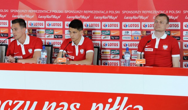 Na konferencji prasowej pojawili się Arkadiusz Milik, Bartosz Kapustka i Bogdan Zając