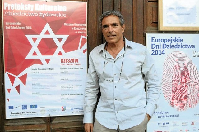 Spotkanie z Amirem Orem odbyło się w Muzeum Okręgowym w Rzeszowie  w ramach Europejskich Dni Dziedzictwa 2014. Poeta był także gościem podczas imprezy towarzyszącej "Poeci w Grandzie".