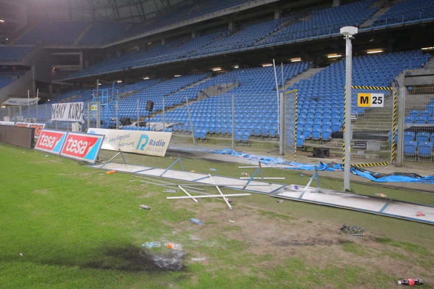 Lech Poznań: Tak wygląda zniszczony stadion po meczu z Legią