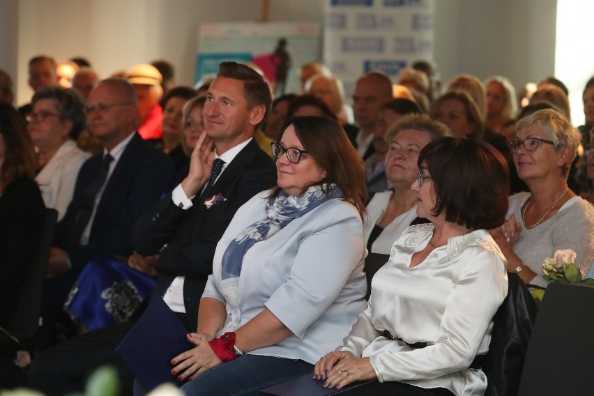 Wielka gala Kobieta Roku za nami. Danuta Szyksznian-Ossowska podwójną laureatką. Gratulujemy! [ZDJĘCIA, WIDEO]