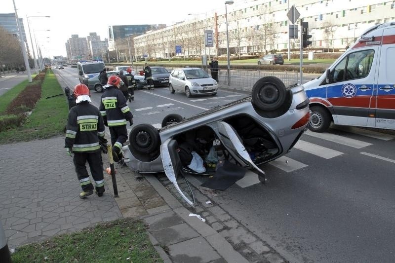 Wypadek na pl. Grunwaldzkim, Wrocław, 25.12.2014