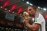 Niemieccy piłkarze zniszczylli puchar świata. "Odpadł kawałek" [WIDEO]