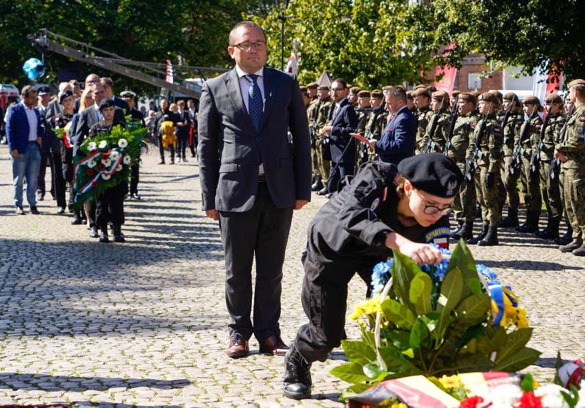 Obchody 83. rocznicy wybuchu II Wojny Światowej na placu...