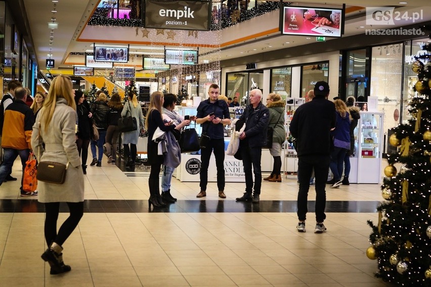 Black Friday w Szczecinie. Tłumy ludzi w galeriach handlowych