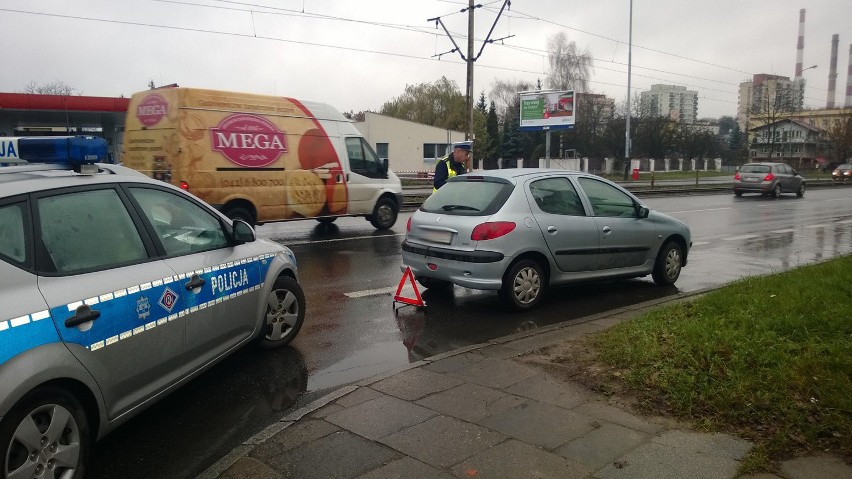 Wypadek na al. Politechniki. Potrącona staruszka na pasach [zdjęcia]