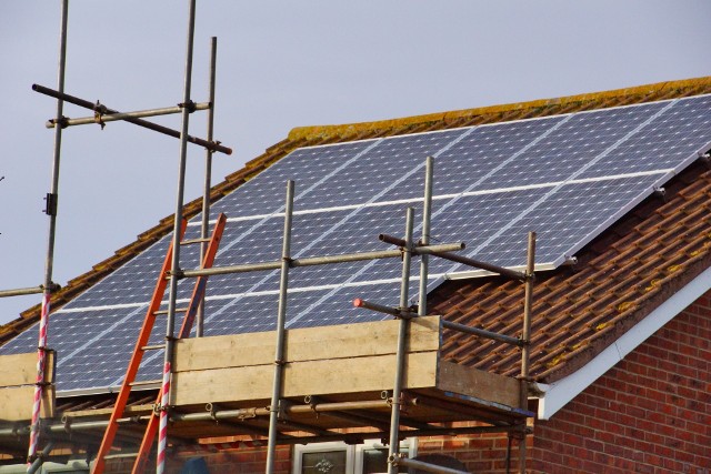 Panele słoneczneJest nadal bardzo mało osób, które uważają, że energooszczędna inwestycja cieszyłaby się dużym zainteresowaniem.