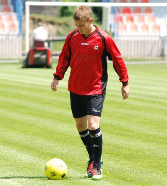 Mateusz Mąka nadal trenuje z KSZO, chociaż chce odejść do lepszego klubu.