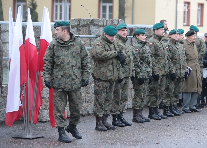 Kierunek Afganistan! Dziś pożegnaliśmy "misjonarzy" w koszarach "Błękitnej" brygady [ZDJĘCIA, WIDEO]    