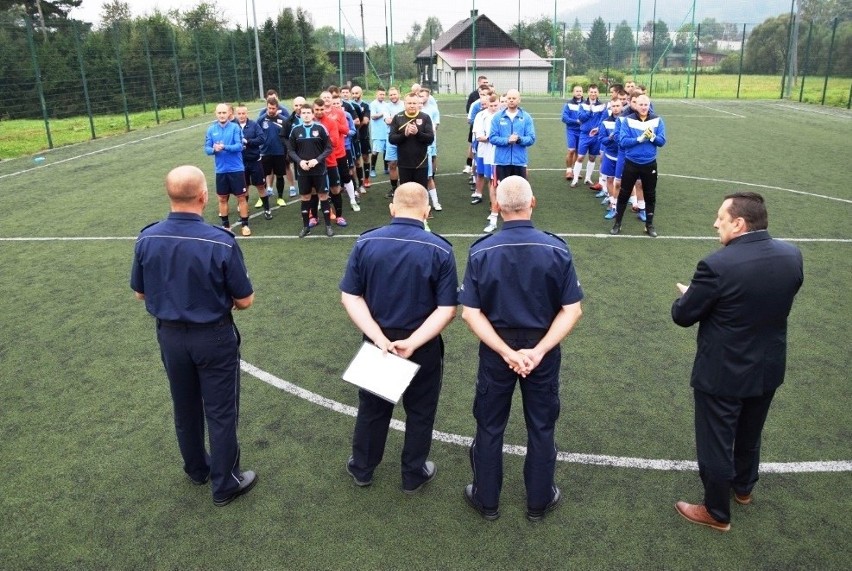 Policjanci z Tarnowa najlepsi w Turnieju Służb Mundurowych w Piłce Nożnej „VIII Memoriału Wojciecha Spyrki”
