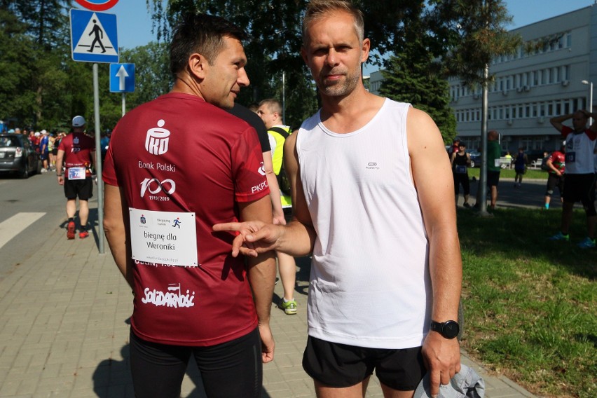 Biegnąc w 7. Półmaratonie Solidarności pomogli zebrać pieniądze dla chorej Weroniki