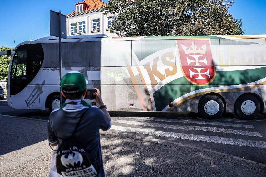 Lechia Gdańsk pokazała stroje na nowy sezon przygotowane przez adidasa. Zobaczcie w czym zagrają biało-zieloni ZDJĘCIA