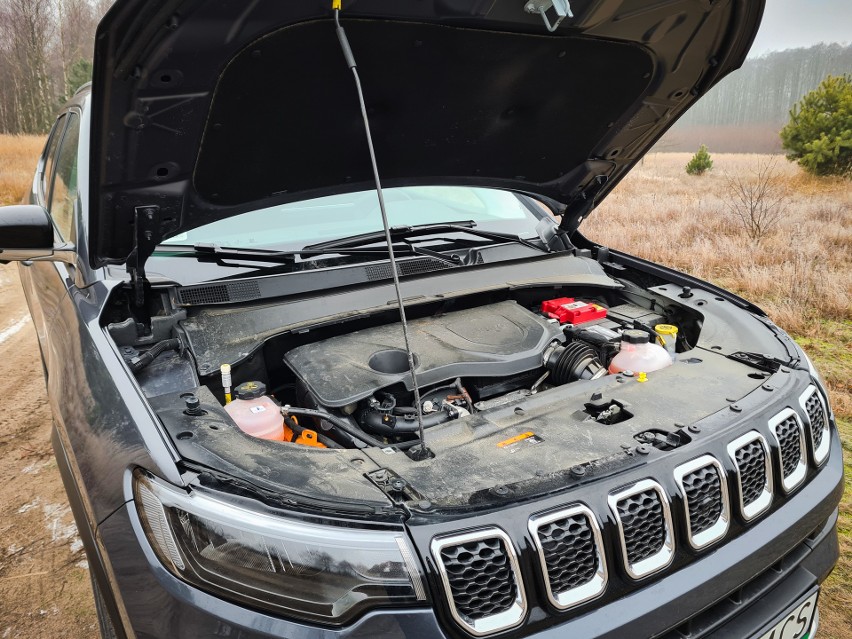 Jeep Compass niedawno przeszedł gruntowny lifting, który...