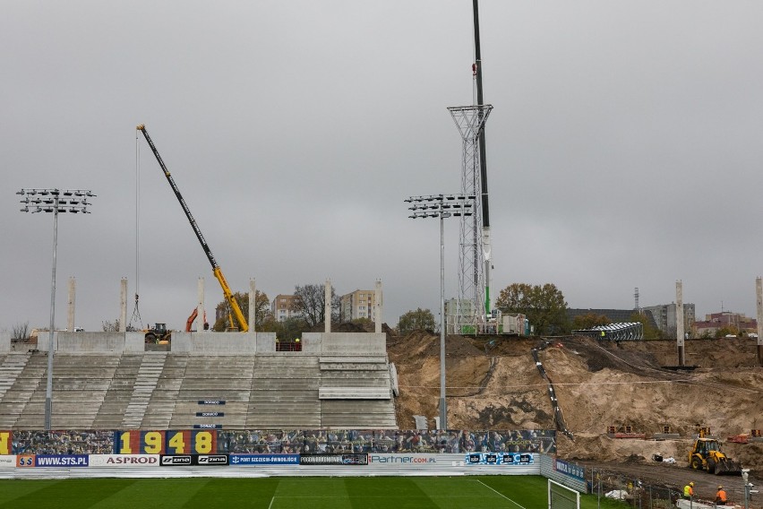 Przebudowa stadionu Pogoni rozpoczęła się w kwietniu.