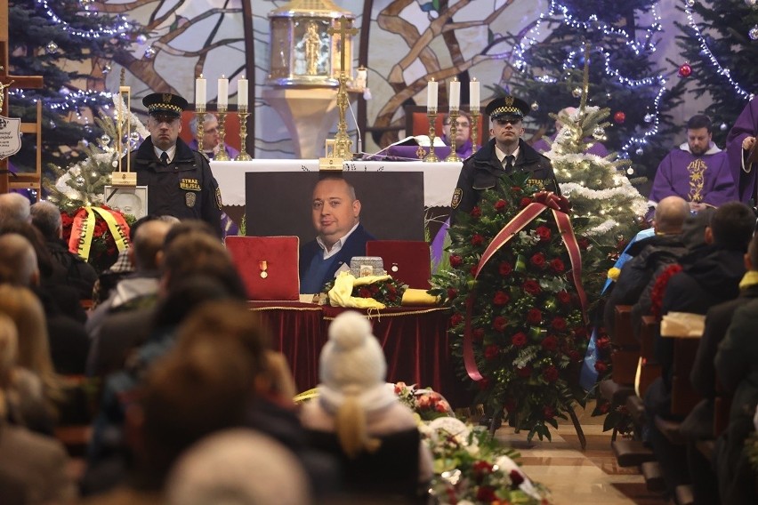 Dotąd nie podano oficjalnej przyczyny śmierci prezesa MPK.