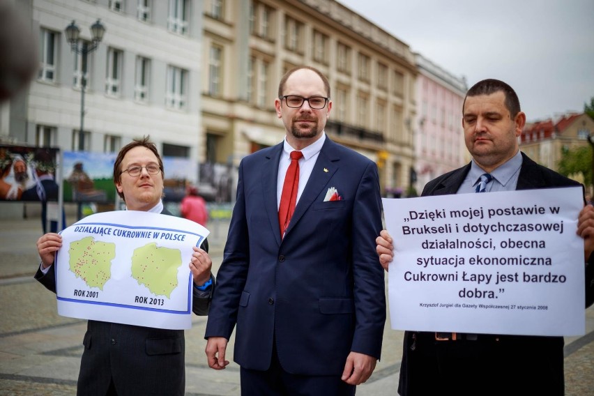 Marcin Sawicki (w środku) jest białostockim kandydatem...