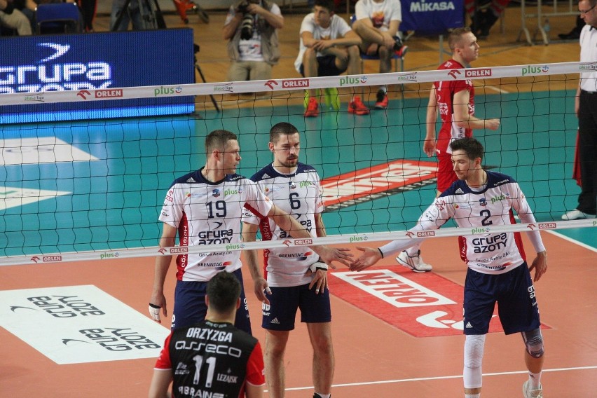 W pierwszym meczu finału mistrzostw Polski siatkarzy Zaksa...