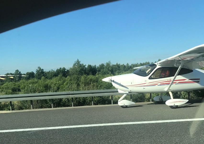 Do zdarzenia doszło tuż po godz 7 rano na pasie autostrady...