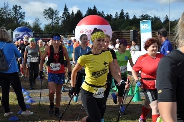 Finał Pucharu Polski Nordic Walking. W Hajnówce spotkali się miłośnicy kijków (zdjęcia)