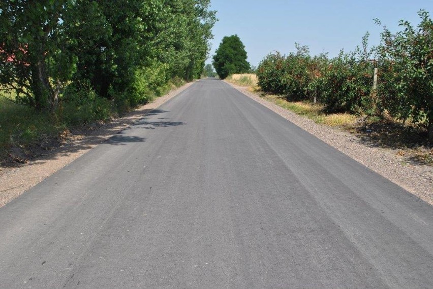 W Daltrozowie w gminie Promna jest już nowa droga powiatowa.