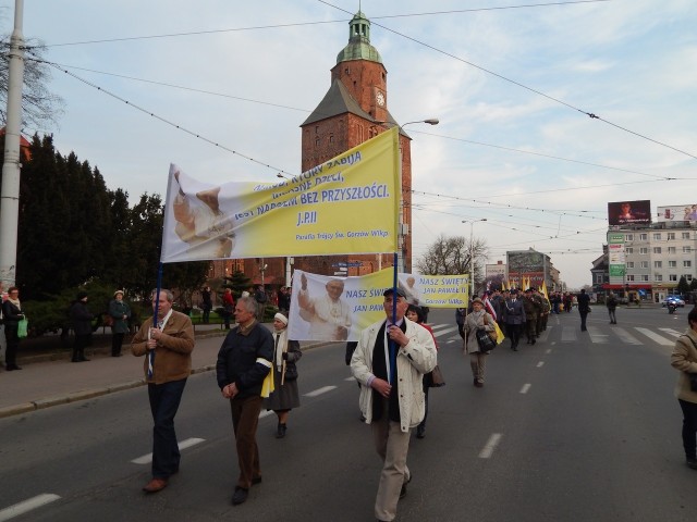 Biały Marsz wyruszył sprzed gorzowskiej katedry.