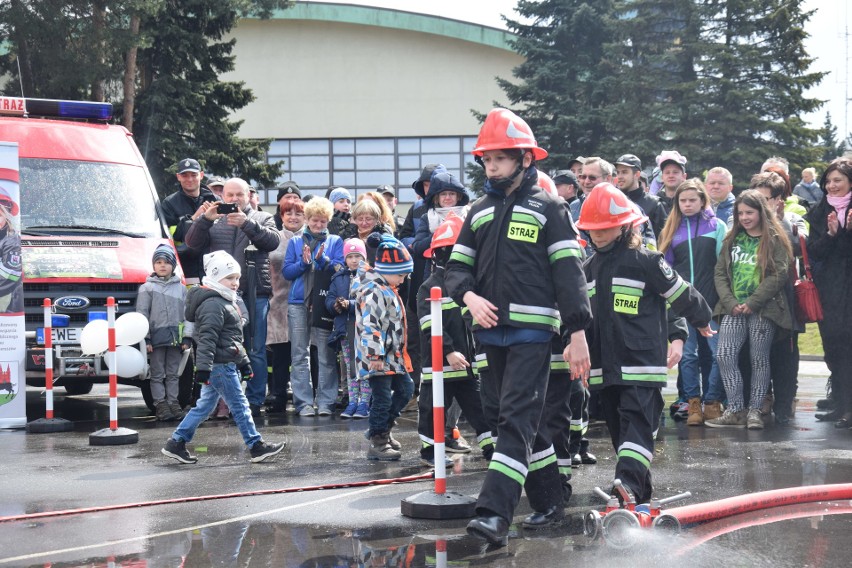 Wyjątkowy piknik strażacki w Zawierciu: Strażacy chcą pomóc 12-letniemu Mikołajowi ZDJĘCIA