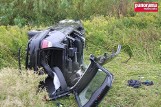 Wypadek na obwodnicy. Kierowca BMW wjechał w słup, auto dachowało