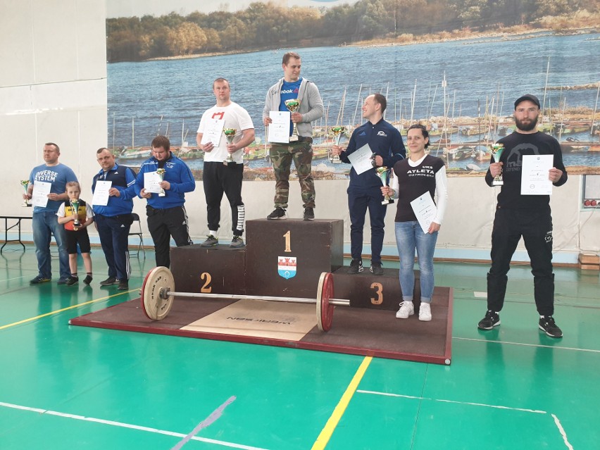 UKS Atleta Ostrołęka w lidze wojewódzkiej wieloboju atletycznego. Wyniki pierwszych zawodów