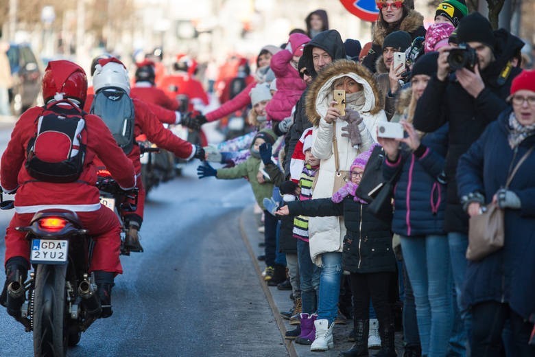 Już po raz piętnasty przez Trójmiasto przejechali Moto...