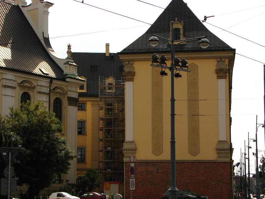 Windą będą się poruszać wszyscy pracownicy i studenci, ale...