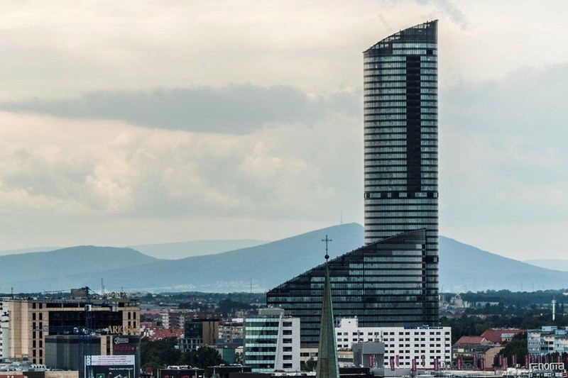 Wrocław - Sky Tower...