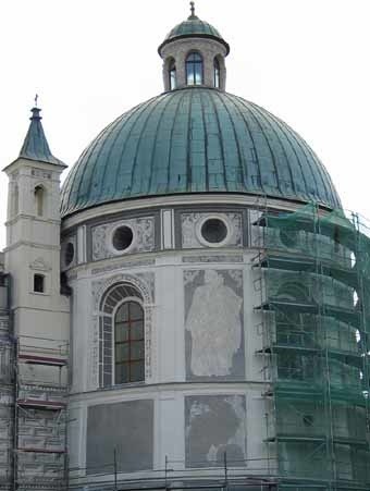 Część ozdób sgraffitowych na Baszcie Boskiej można już oglądać. Pozostałe będą widoczne za kilka dni.