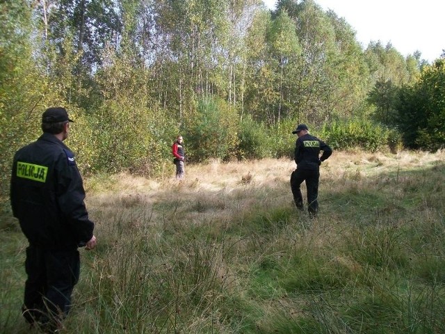 W poniedziałek  policja, straż, myśliwi i mieszkańcy gminy Przysucha poszukują  zaginionej mieszkanki miejscowości Hucisko.
