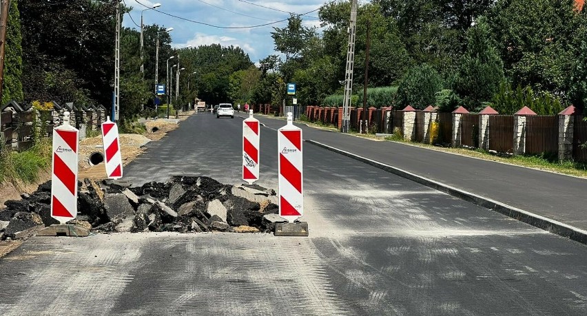 Na wyremontowanej ulicy Letniej powstają trzy progi...