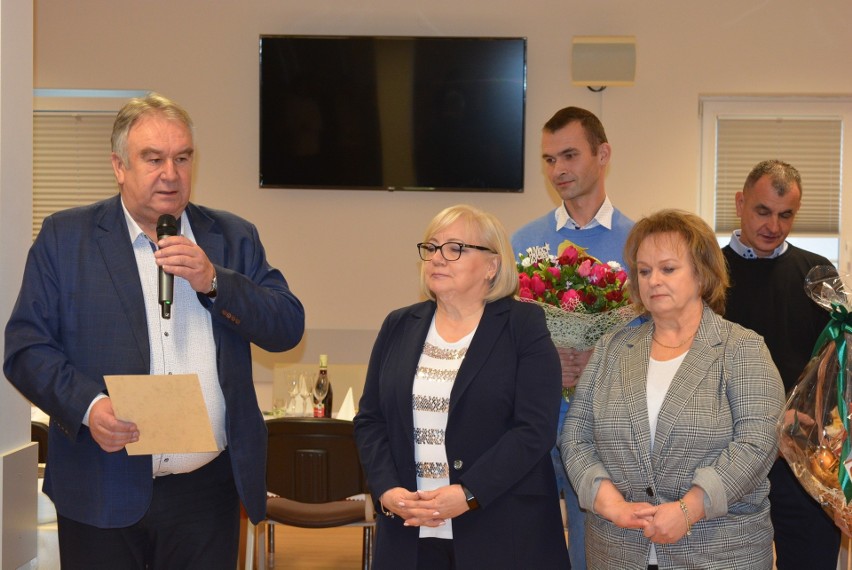 Sekretarz gminy Chynów po ponad trzydziestu latach przechodzi na emeryturę. Będzie zmiana na stanowisku 