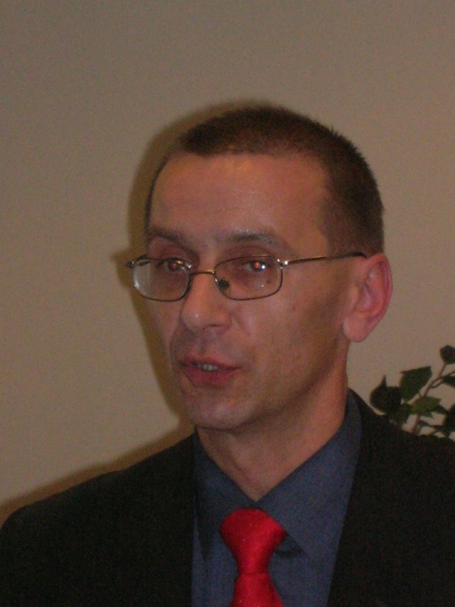 Wojewoda uznał, że przewodniczącym rady jest nadal Dariusz Dolega.