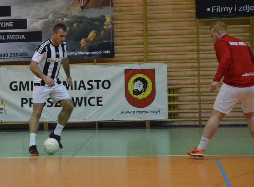 Wystartowała proszowicka Liga Futsalu KPR Razem. Hit na początek