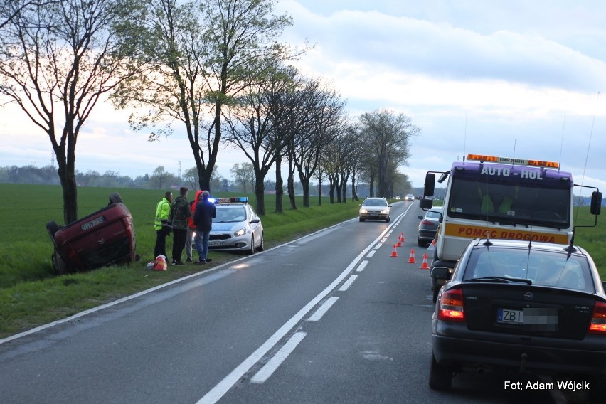 Wypadek koło miejscowości Siedlce [ZDJĘCIA]