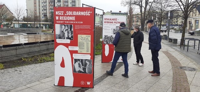 Od 16 kwietnia mieszkańcy Piły mogą oglądać wystawę Tu rodziła się "Solidarność" Rolników na placu Konstytucji 3. Maja.