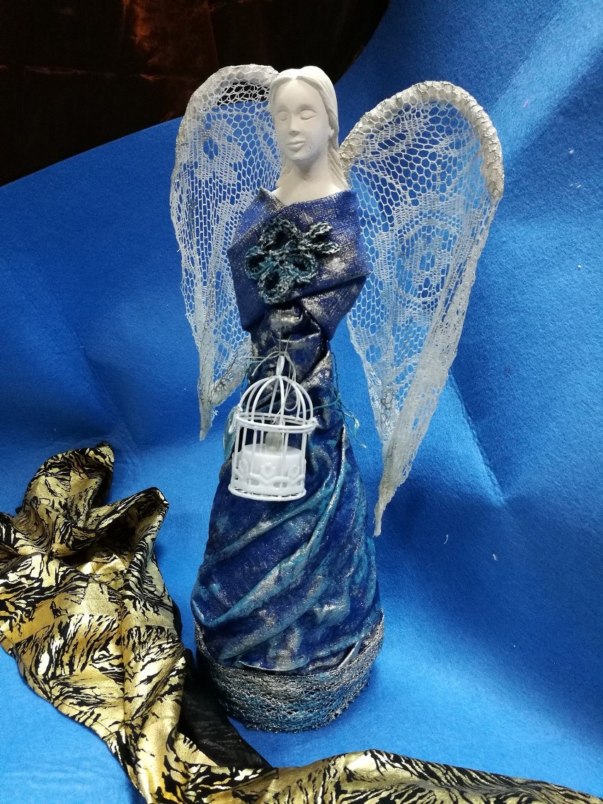 "Przygarnij anioła", czyli 65 aniołów na 65-lecie Ośrodka Kultury w Stąporkowie [ZDJĘCIA]