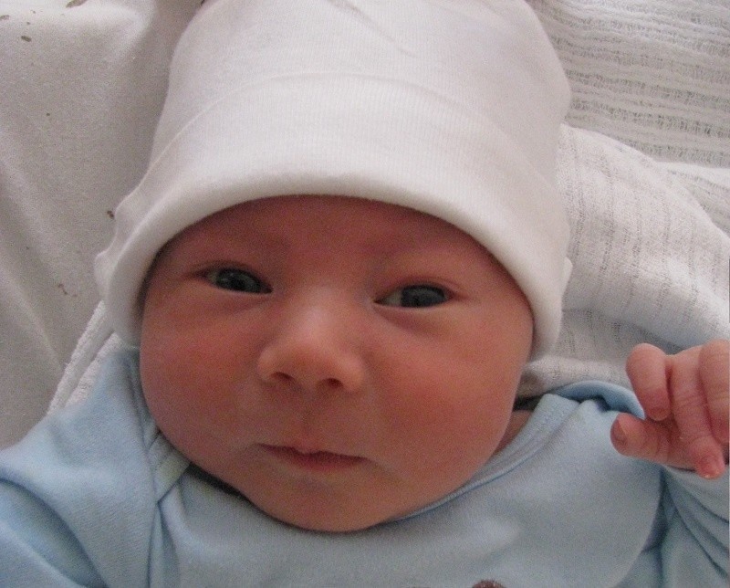 Karol Deptuła urodził się 4 stycznia, ważył 3600 g i mierzył...