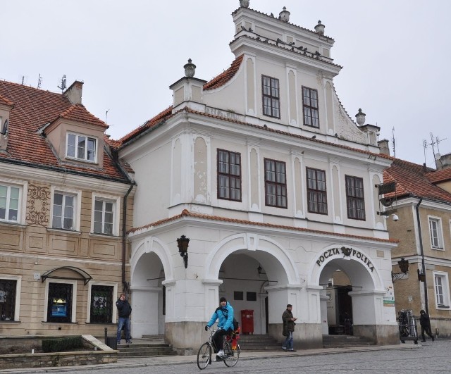 Władze Sandomierza już kilka lat  temu próbowały sprzedać kamienicę Oleśnickich. Chętnych nie było.