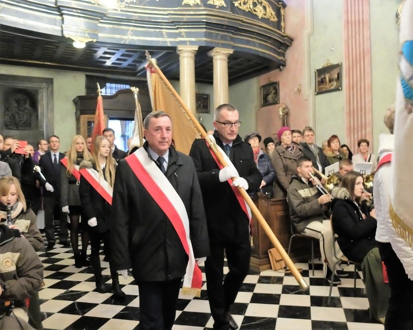 Święto krakowskich kupców. Msza święta, przemarsz przez Rynek i uroczystość w magistracie