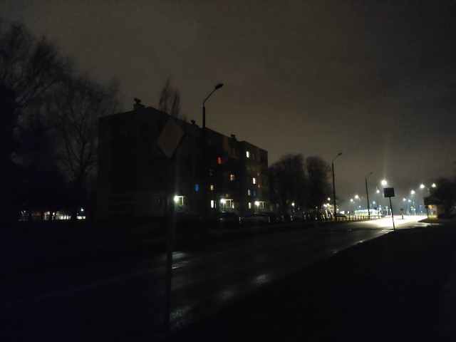 Zaciemnienie w Rudzie Śląskiej - nie działają latarnie na ul. Norwida i Magazynowej. Zobacz kolejne zdjęcia. Przesuwaj zdjęcia w prawo - naciśnij strzałkę lub przycisk NASTĘPNE