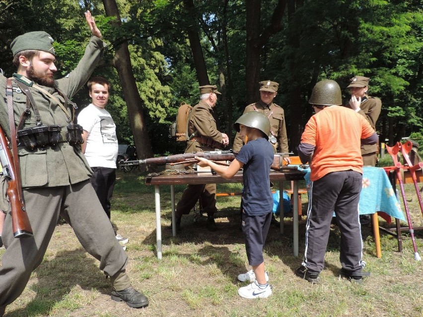 Na pikniku w Parku Dolańskich w Grębowie integrowali się, bawili i uczyli