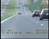 Widoma, Szczepanowice. Kierowca lamborghini w szaleńczym pędzie przemierzał drogę ekspresową. Jazdę przerwali policjanci z grupy SPEED